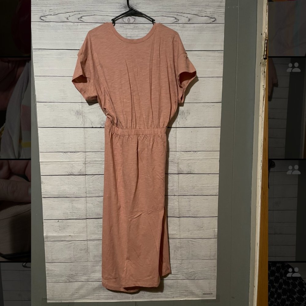 NWOT. Women's Old Navy backless dress. Size XL